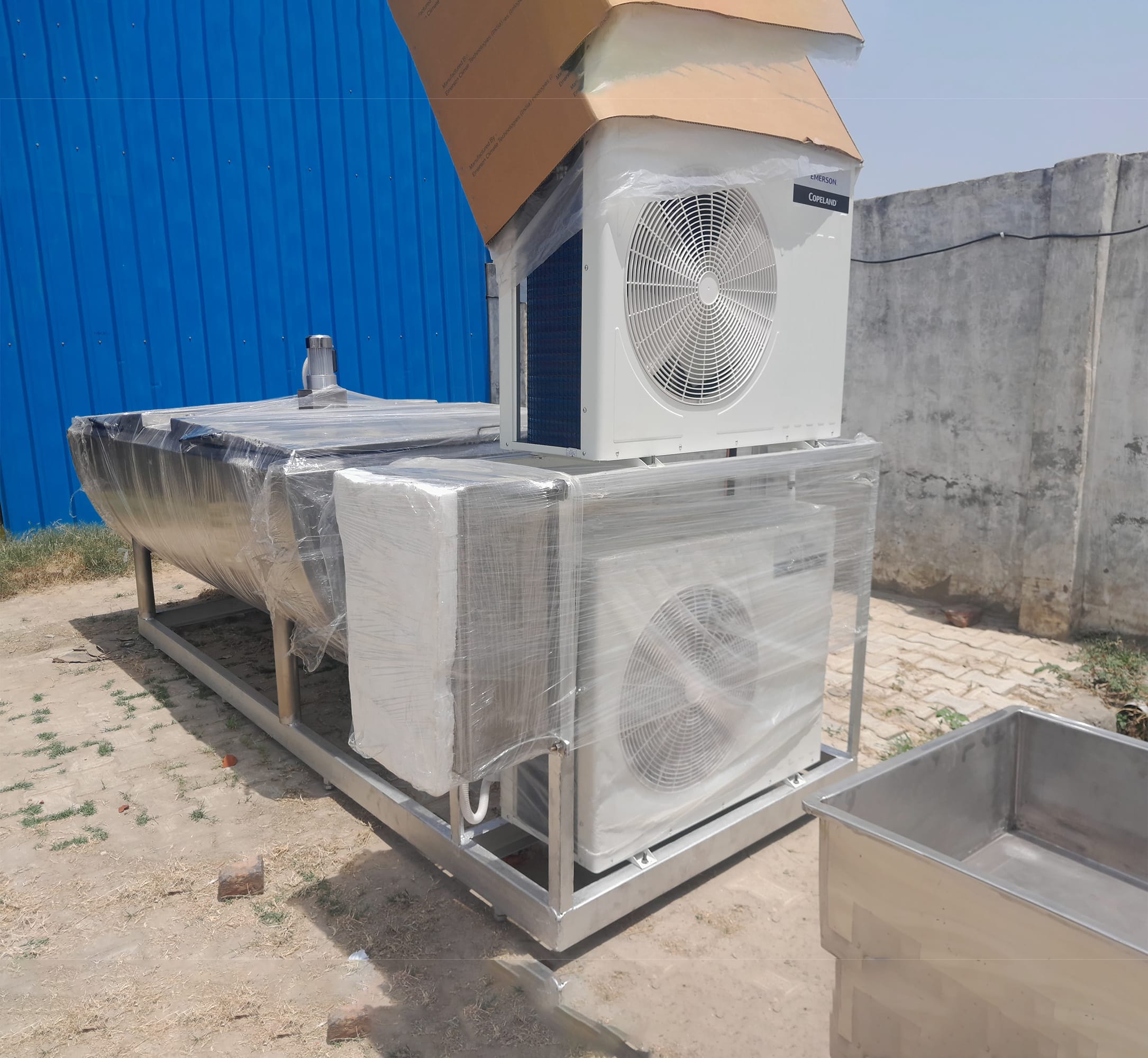 Bulk milk Cooler 2000 Liter